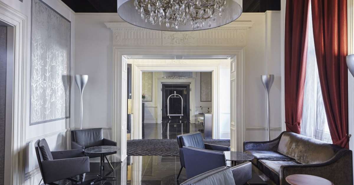 Een foto van het interieur van The Queen's Gate London Hotel