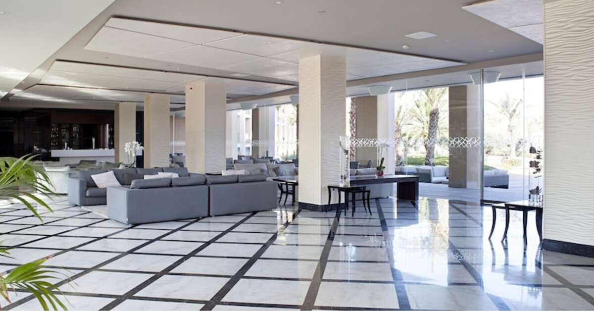 Een foto van het interieur van Hotel Golf Almerimar