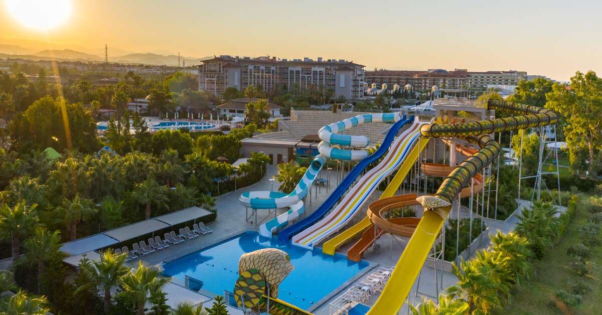 Een foto van het zwembad bij Sunmelia Beach Resort & Spa