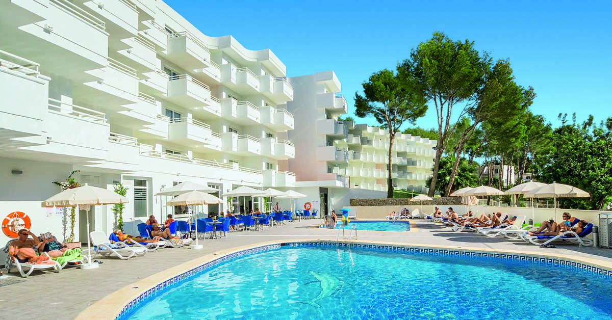 Een foto van het zwembad bij Allsun Hotel Paguera Park