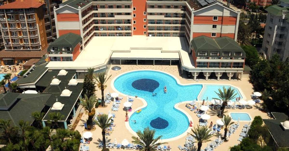 Ein Foto vom Pool im Insula Resort & Spa