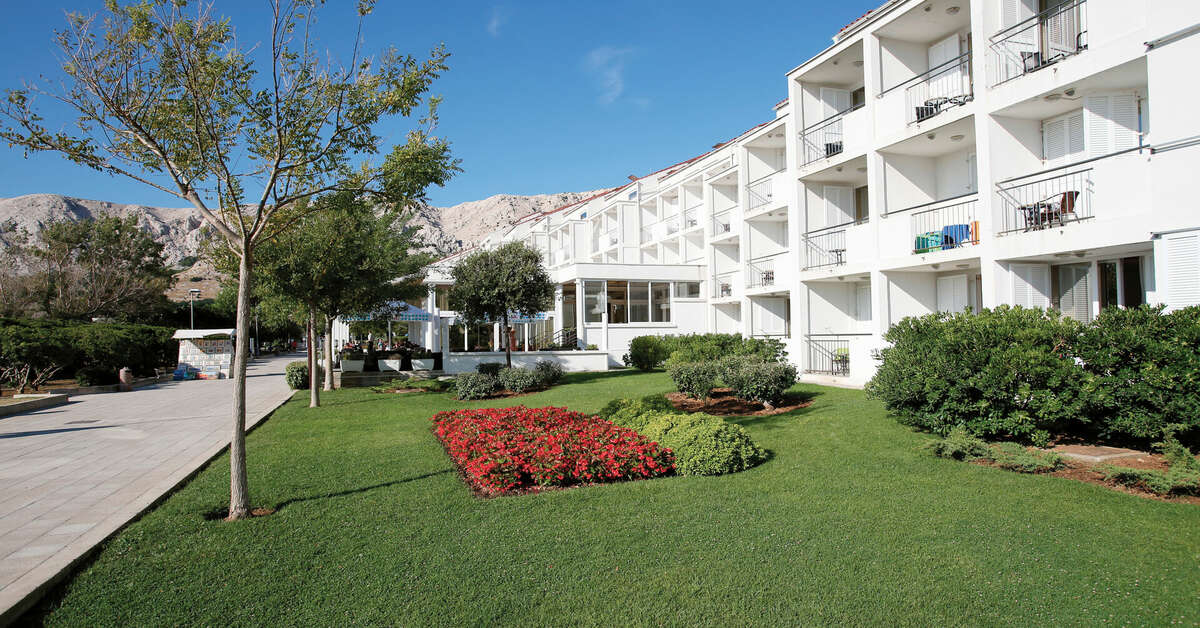 Een foto van de buitenkant van Sunny Baska Residence by Valamar