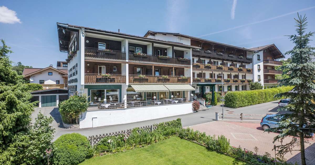 Een foto van de buitenkant van Sporthotel Austria