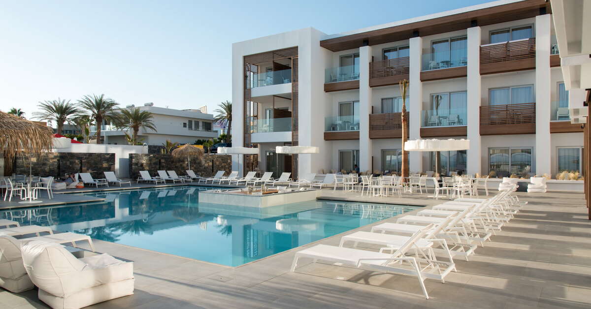 Een foto van het zwembad bij Enorme Ammos Beach Hotel