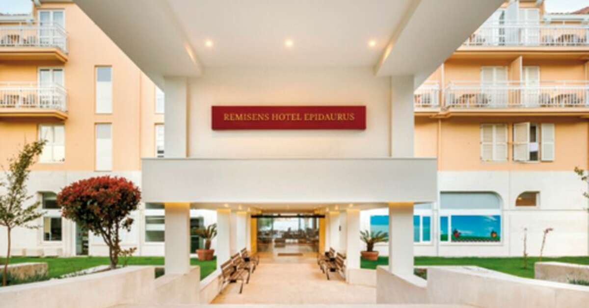 Een foto van de buitenkant van Remisens Hotel Epidaurus