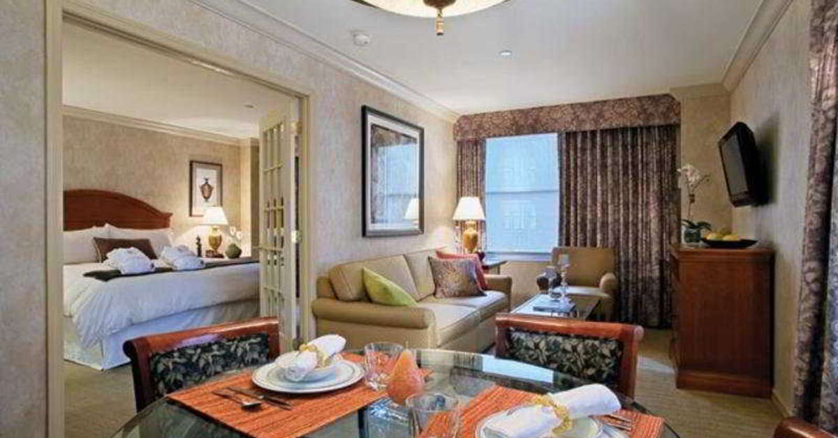Een foto van The Manhattan Club