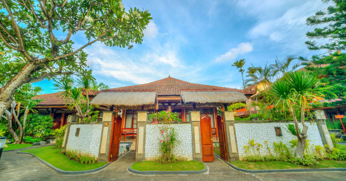 Een foto van de buitenkant van Grand Istana Rama Hotel