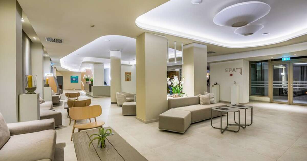 Een foto van het interieur van Ammon Zeus Hotel