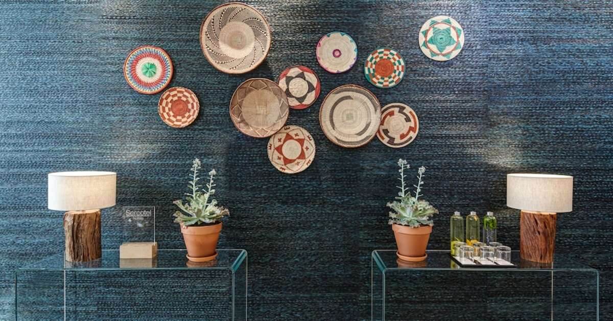 Een foto van het interieur van Sercotel Kalma Sitges