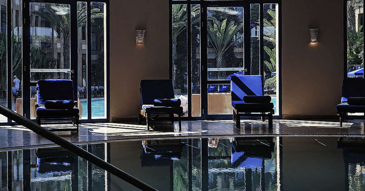 Een foto van het zwembad bij Le Medina Essaouira Thalassa Sea & Spa - MGallery Collection