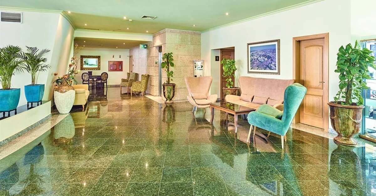 Een foto van het interieur van Hotel Baia Grande