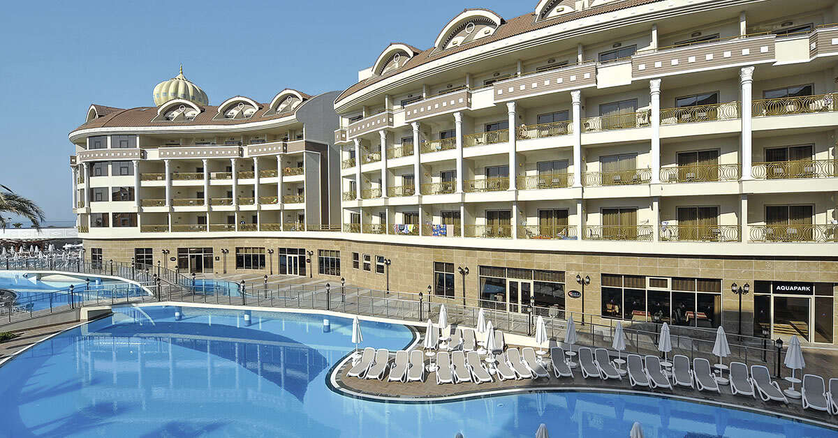 Ein Foto von einer Übersicht des Kirman Hotels Belazur Resort & Spa