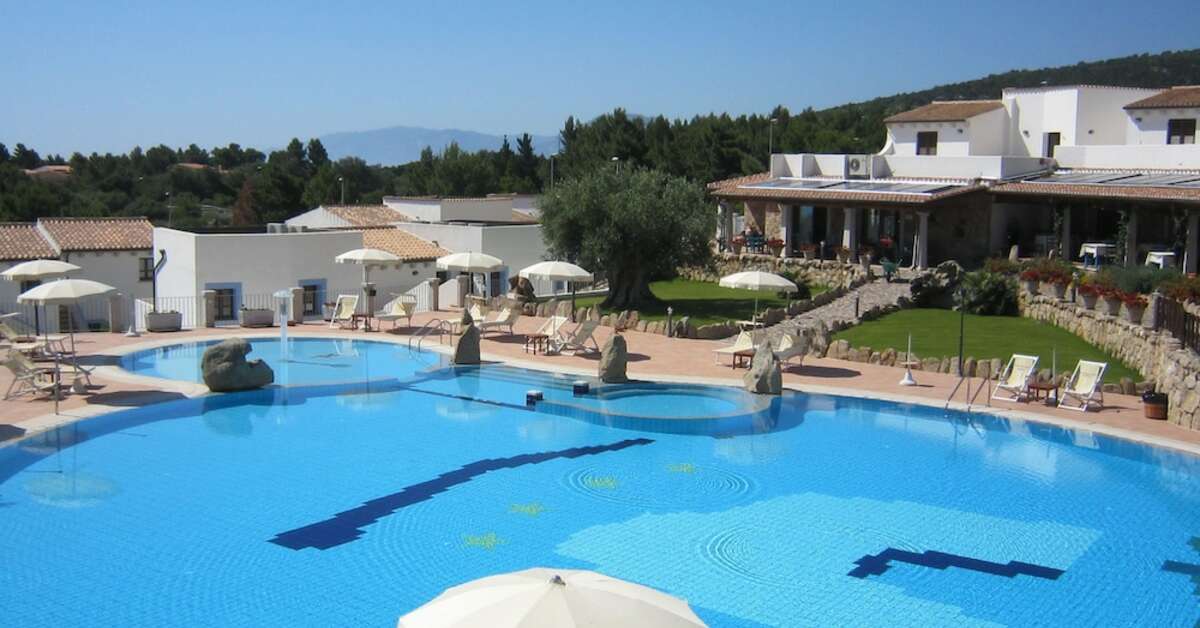 Een foto van het zwembad bij Nuraghe Arvu Resort