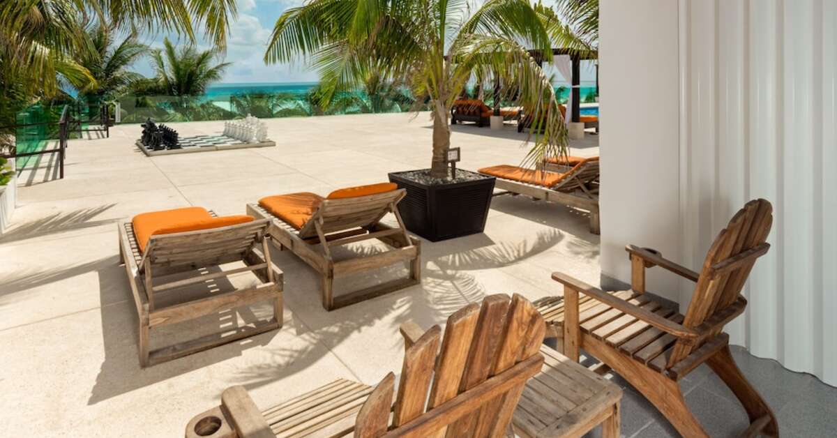 Een foto van het terras bij Flamingo Cancun Resort