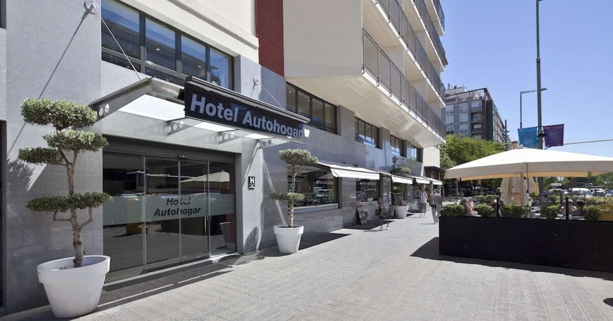 Ein Foto von der Außenansicht des Hotel Auto Hogar