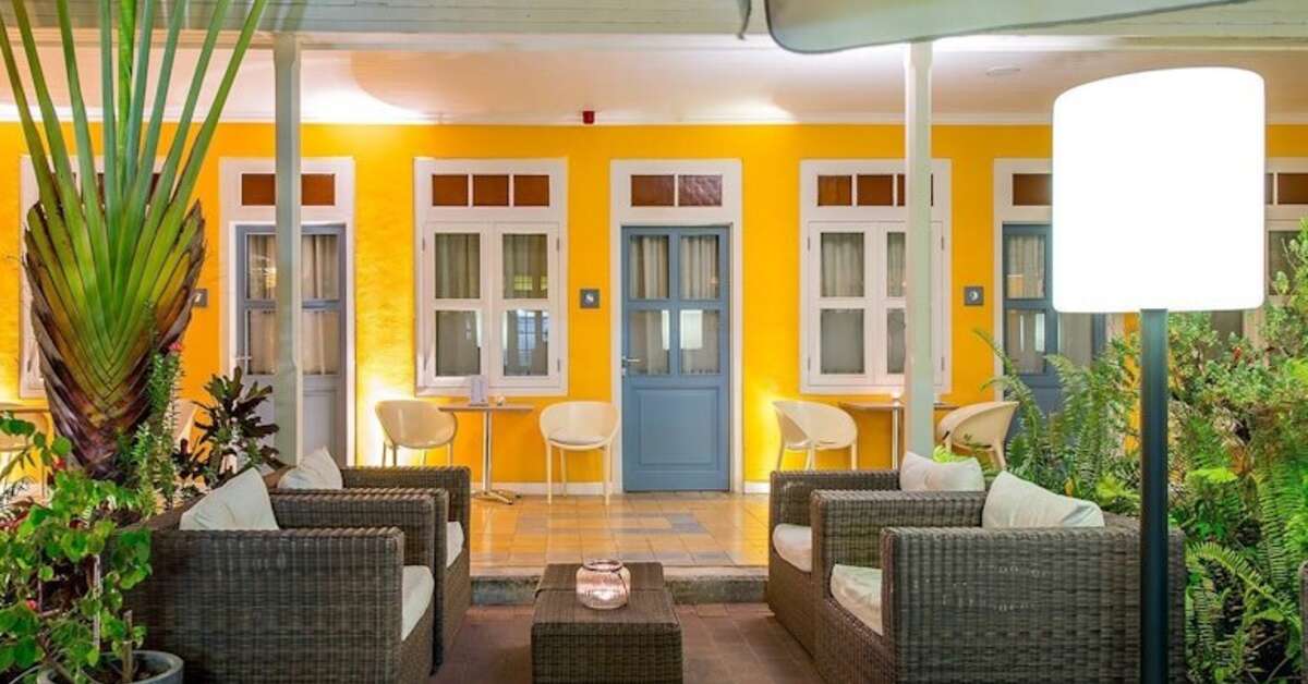 Een foto van de buitenkant van Hotel 't Klooster