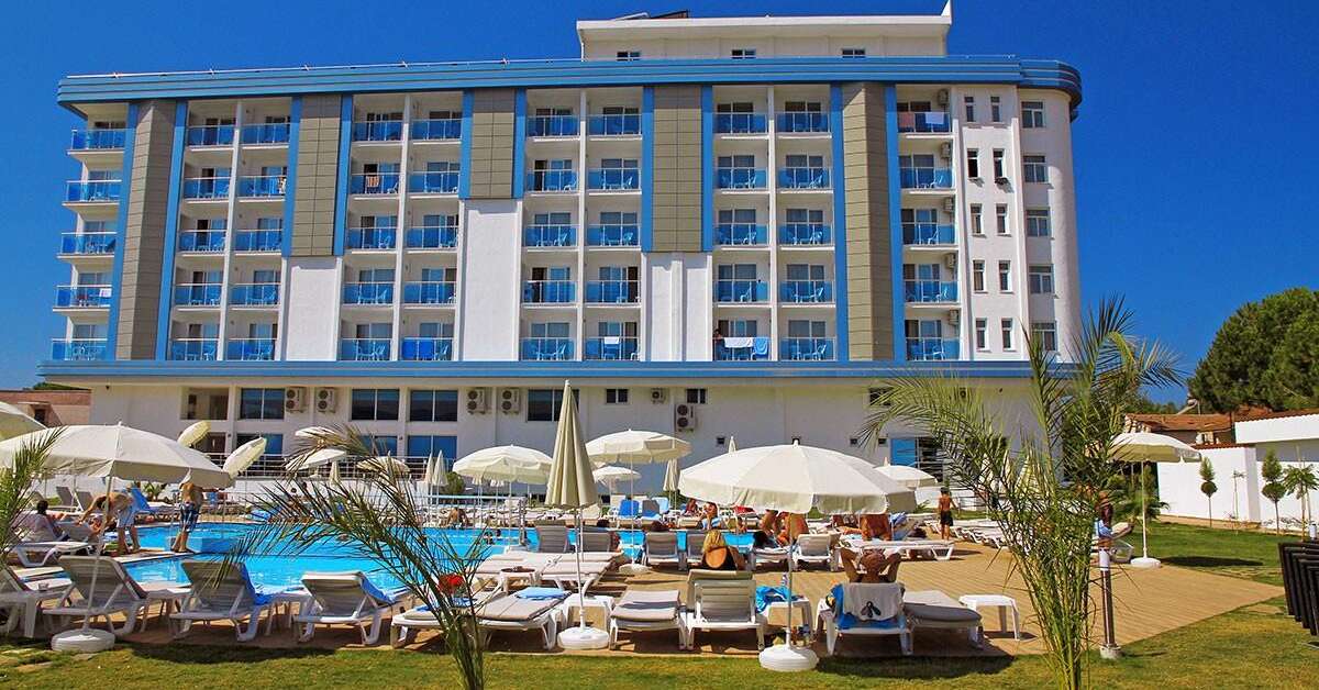 Een foto van het zwembad bij The Gap Hotel Kusadasi