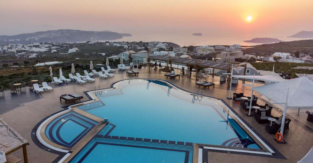 Een foto van het zwembad bij Smy Santorini Suites & Villas