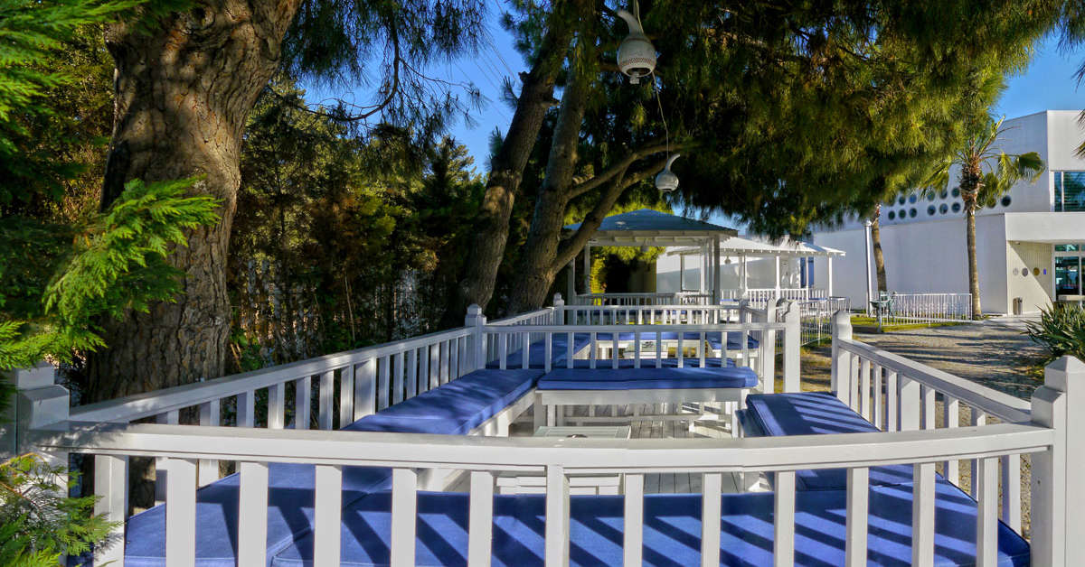 Een foto van het terras bij Armonia Holiday Village & Spa