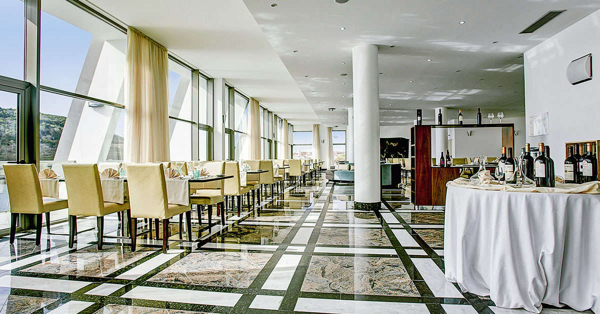 Een foto van de faciliteiten bij Angra Marina Hotel