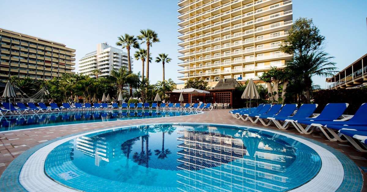 Een foto van het zwembad bij Sunlight Bahia Principe San Felipe