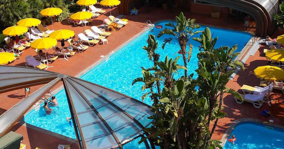 Ein Foto von einer Übersicht des Caparena Hotel & Wellness Club