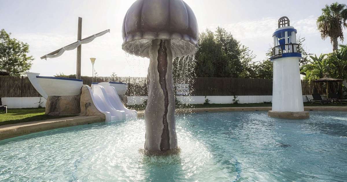 Een foto van het zwembad bij Alegria Costa Ballena