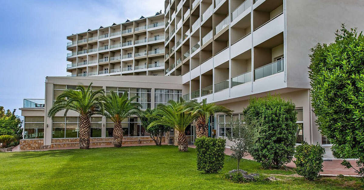 Een foto van de buitenkant van Evia Riviera Resort