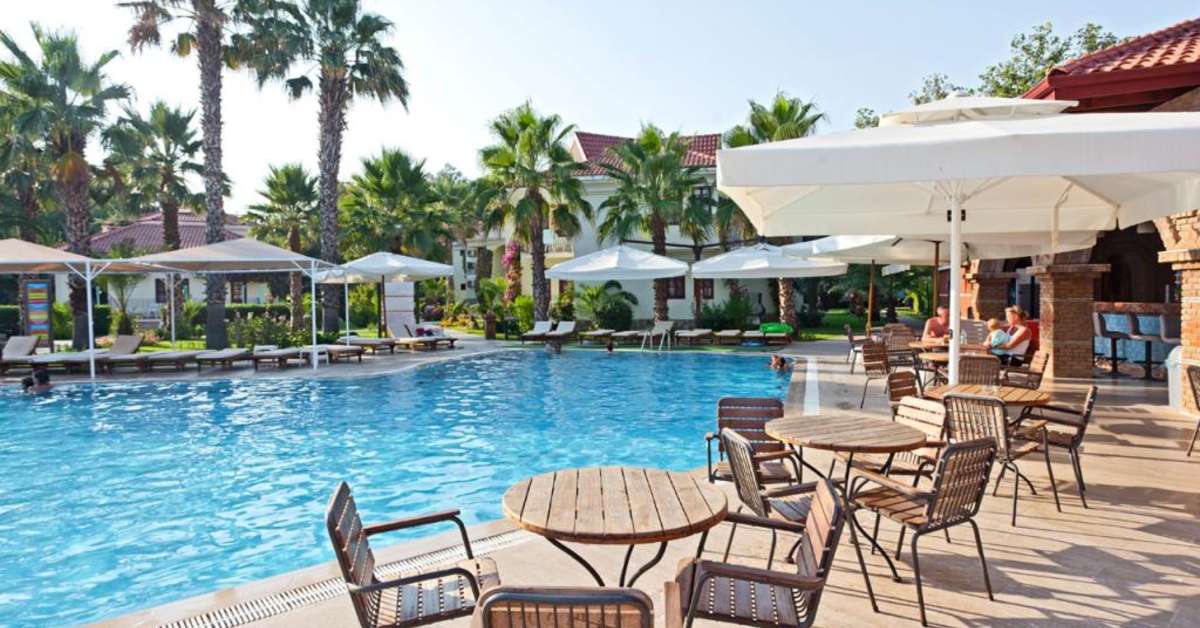 Een foto van het zwembad bij Club Tuana Fethiye