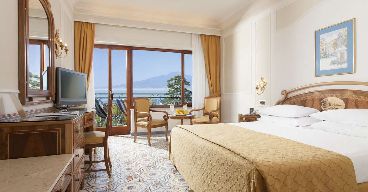 Ein Foto Grand Hotel De La Ville