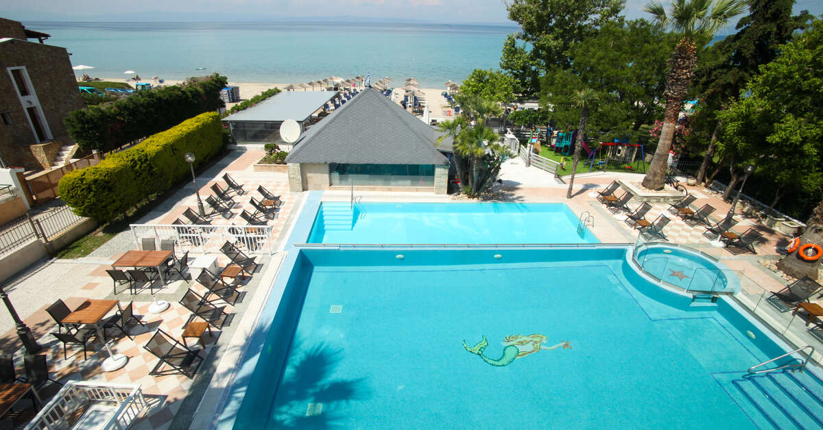 Ein Foto vom Pool im Naias Beach Hotel