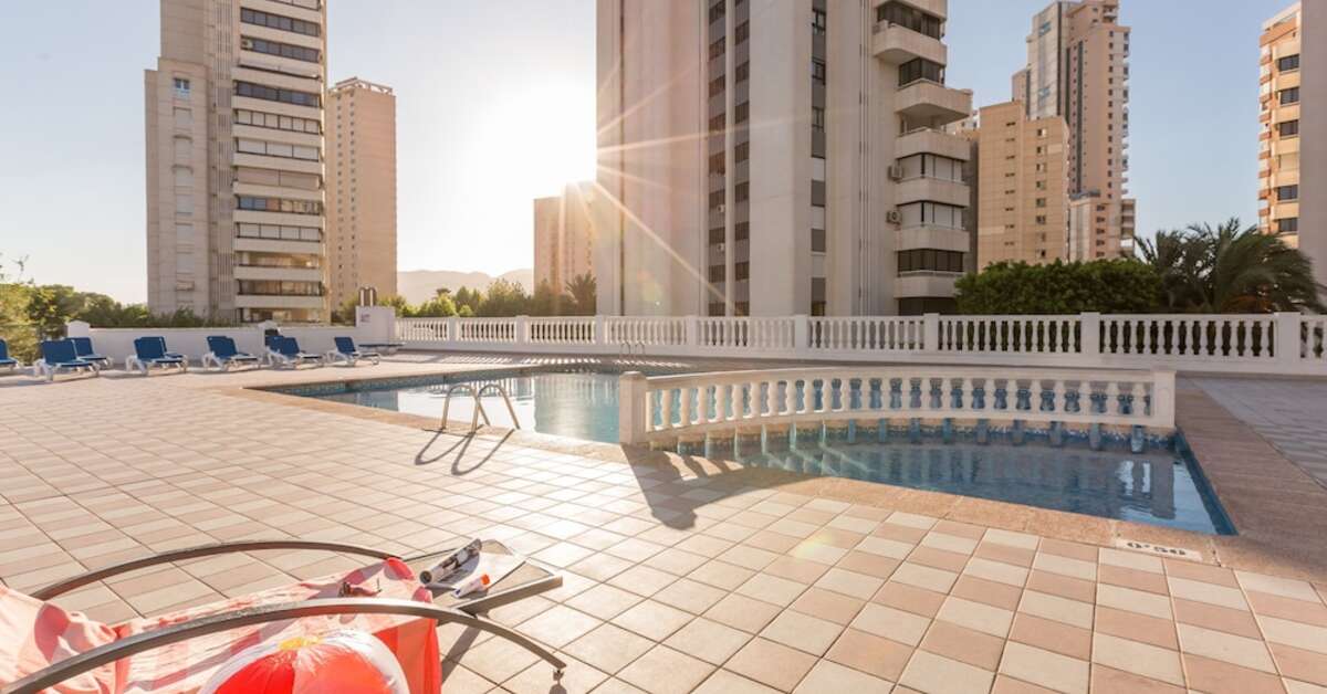 Een foto van het zwembad bij Pierre & Vacances Benidorm Levante