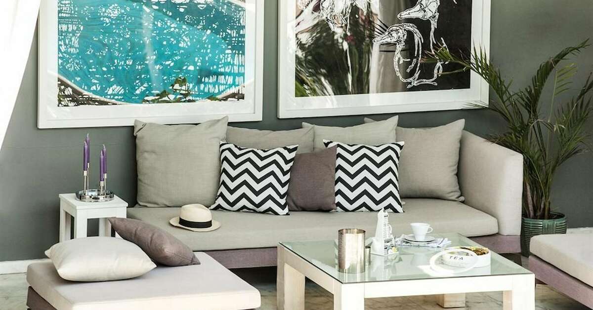 Een foto van het interieur van La Piscine Art Hotel