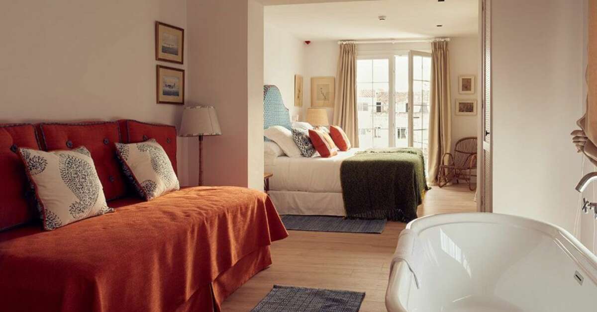Een foto van Cristine Bedford Hotel Mahon