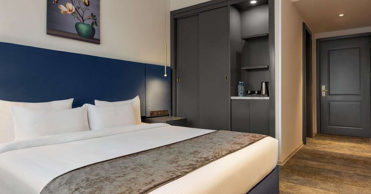 Een foto van Ramada by Wyndham Tbilisi Old City