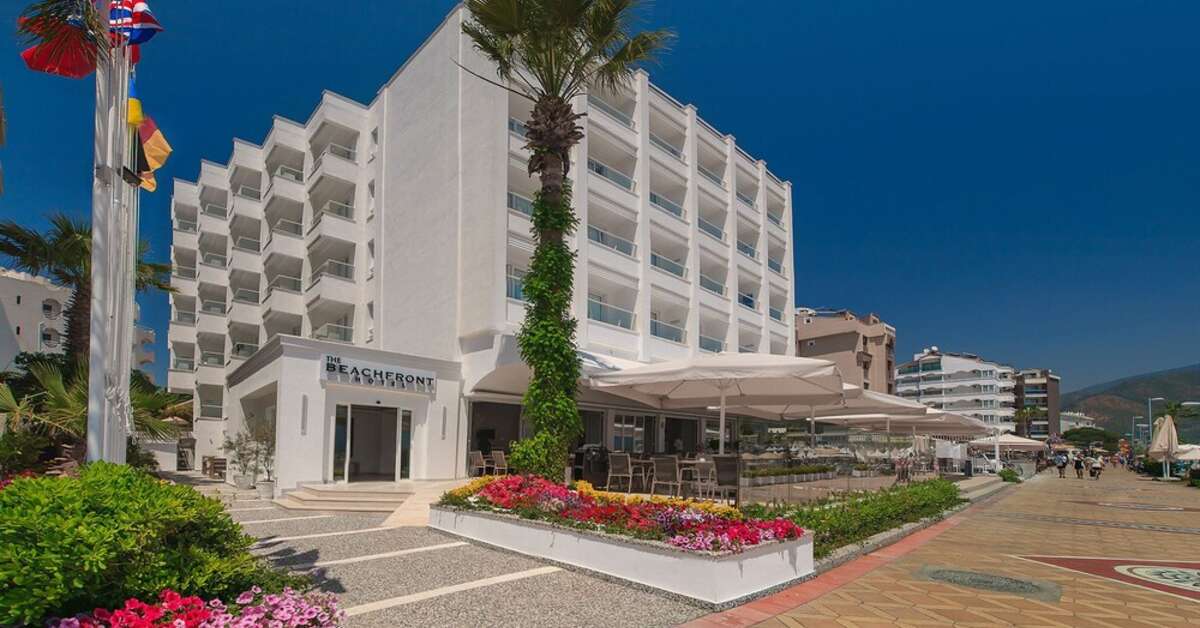 Ein Foto von einer Übersicht des The Beachfront Hotel