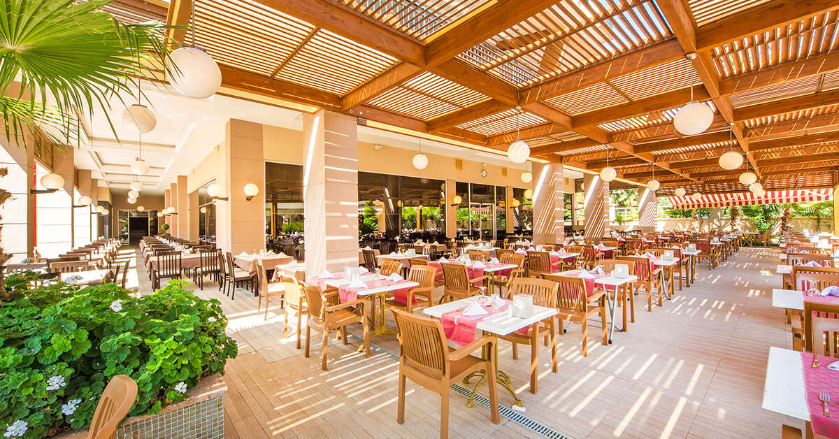 Ein Foto von den Einrichtungen im Hotel Dizalya Palm Garden