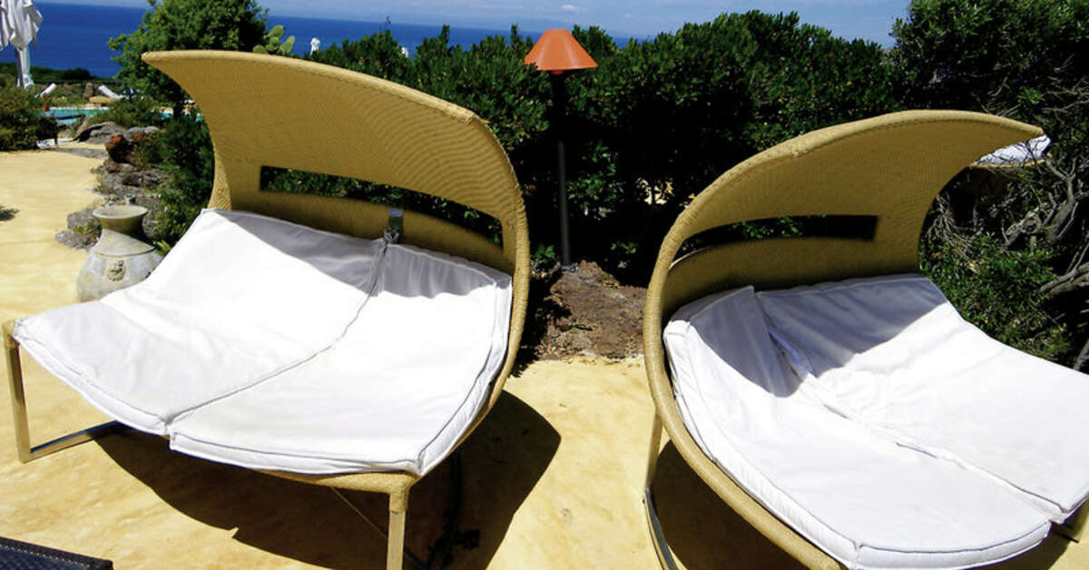 Een foto van het terras bij Bajaloglia Resort