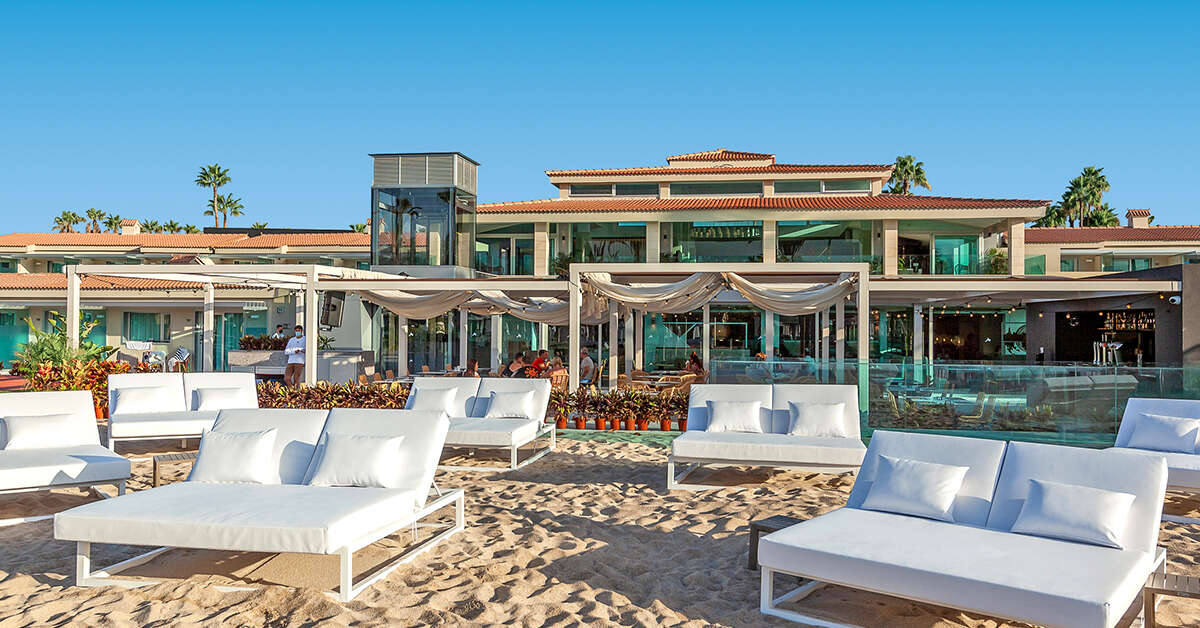 Een foto van de buitenkant van Kumara Serenoa by Lopesan Hotels