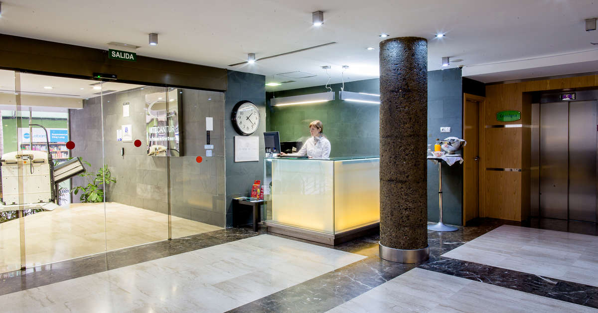 Een foto van het interieur van Exe Las Palmas
