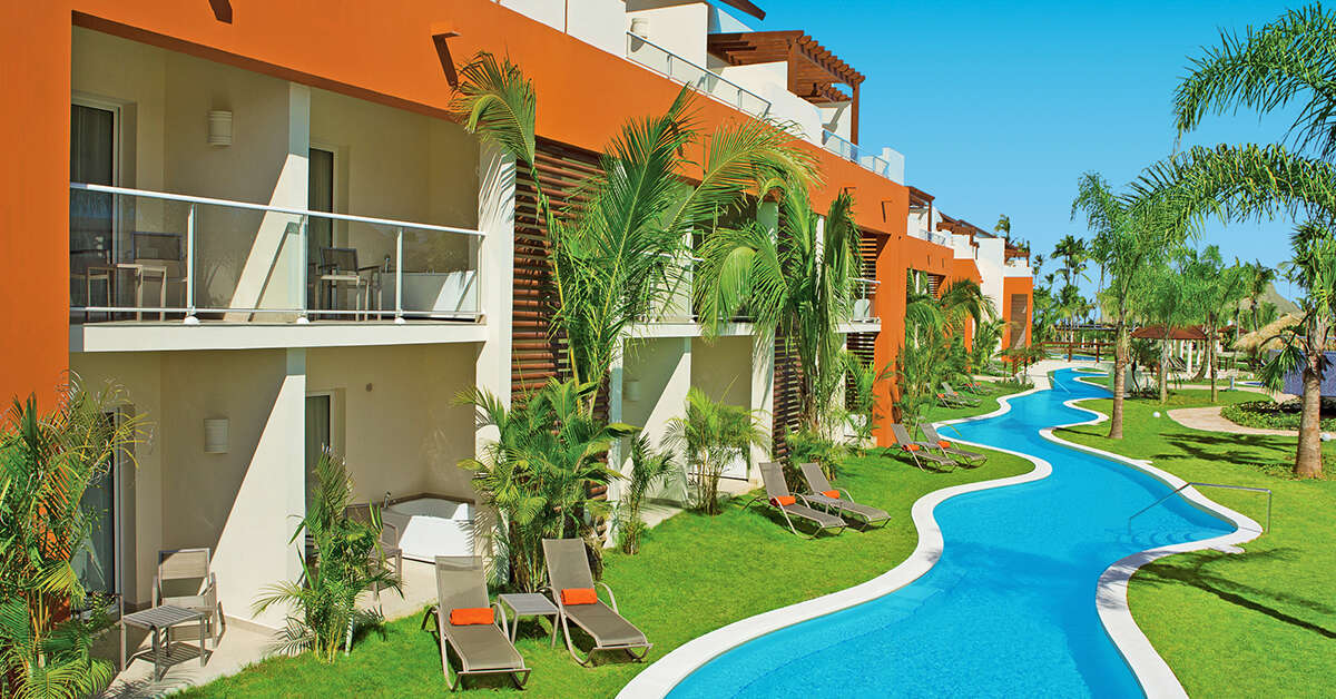 Een foto van de buitenkant van Breathless Punta Cana Resort & Spa