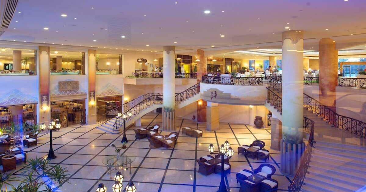 Een foto van het interieur van Amwaj Oyoun Resort & Casino