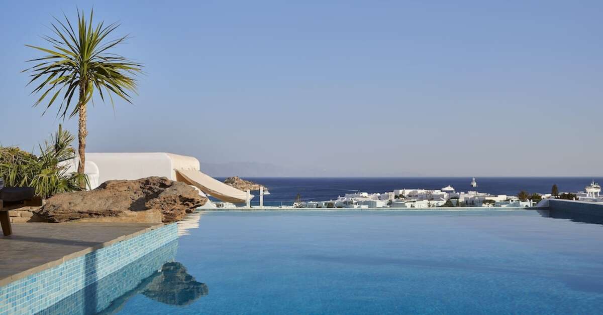 Een foto van Mr & Mrs White Mykonos