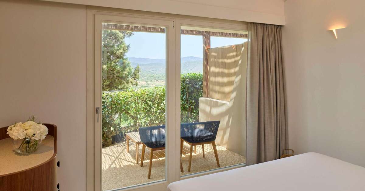 Ein Foto Baia di Chia Resort Sardinia Curio Collection by Hilton