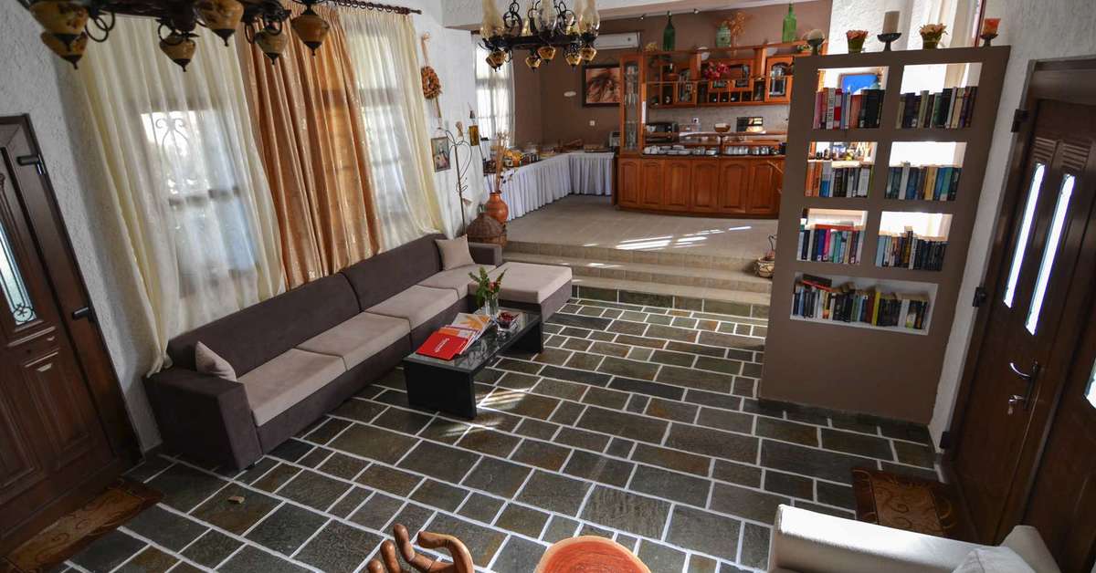 Een foto van het interieur van Hotel Matina