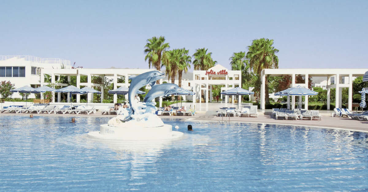 Een foto van het zwembad bij Maritim Jolie Ville Resort & Casino