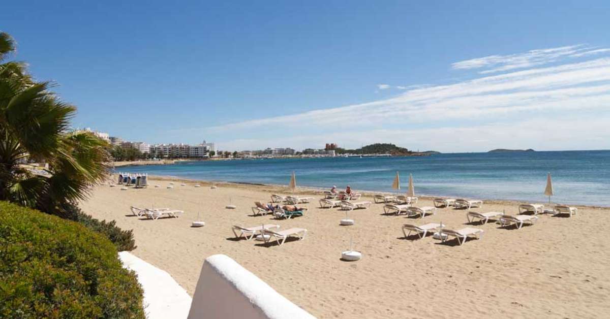 Ein Foto vom Strand beim Hotel Riomar