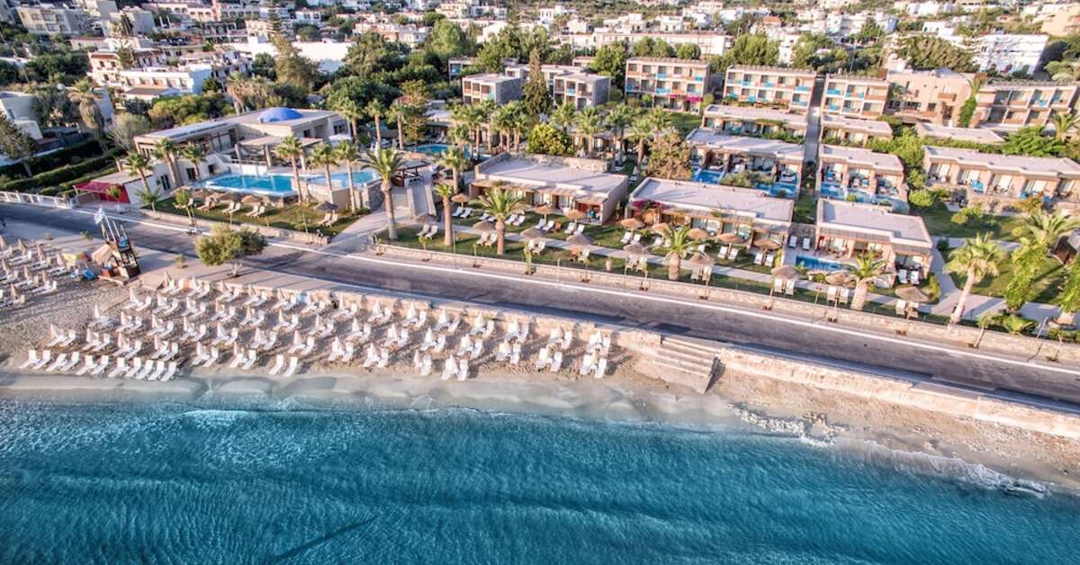 Een foto van het strand bij Blue Sea Beach