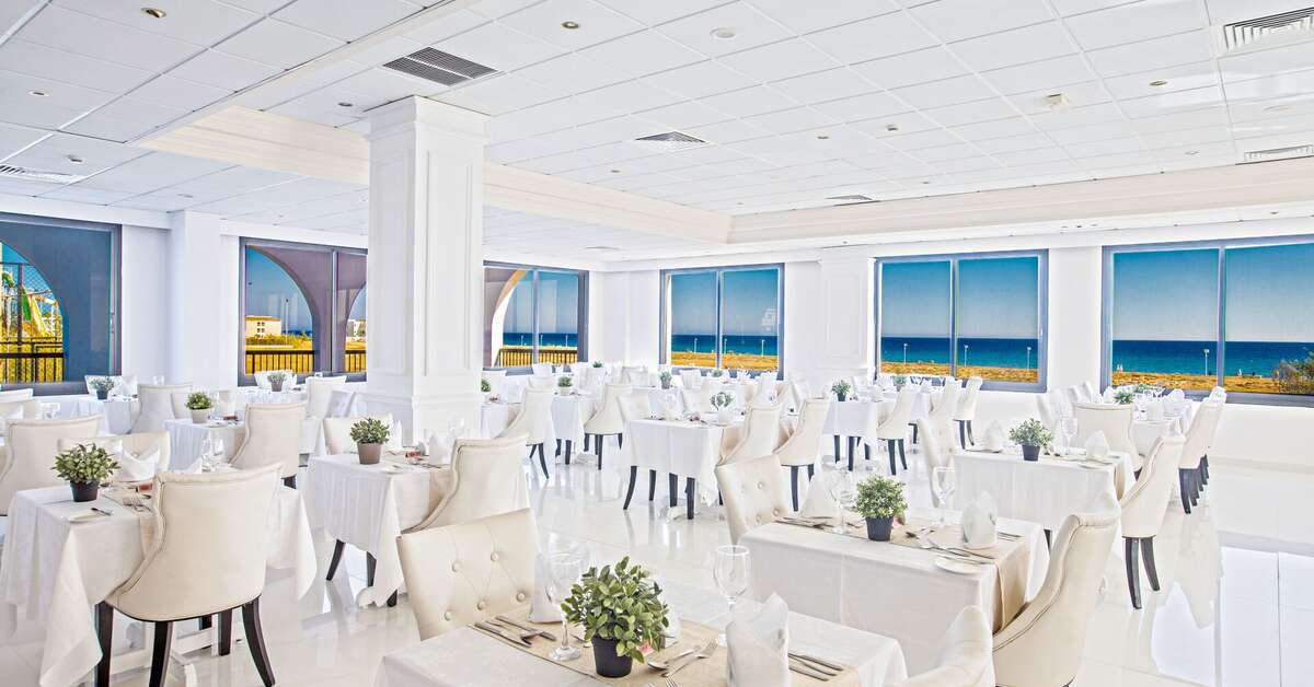 Een foto van de faciliteiten bij Anmaria Beach Hotel