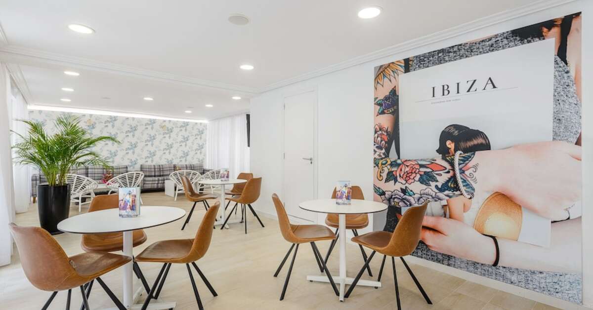 Een foto van het interieur van Hotel Vibra Lei Ibiza